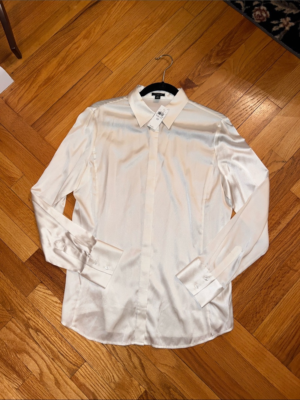 Ann Taylor NEW with Tags Ivory SILK Women’s Dress Shirt Size 10